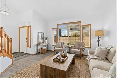 1496 Aberdeen Avenue NE, Renton, WA 98056 - Photo 4