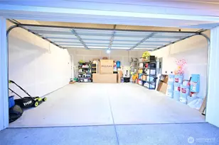 16327 25th St E, Lake Tapps, WA 98391 - Photo 32