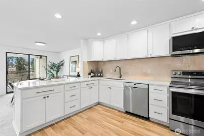 19524 Echo Lake Place N #A401, Shoreline, WA 98133 - Photo 8