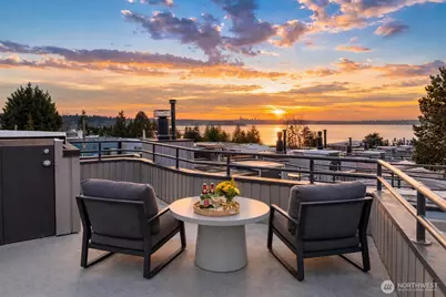 10142 NE 63rd Street, Kirkland, WA 98033 - Photo 1