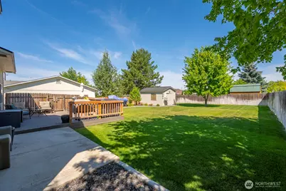 110 E Belair, Moses Lake, WA 98837 - Photo 18