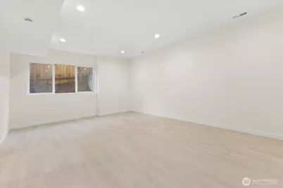 422 E Titus, Kent, WA 98030 - Photo 24