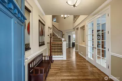 215 Ilwaco Place SE, Renton, WA 98059 - Photo 4