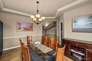 215 Ilwaco Pl SE, Renton, WA 98059 - Photo 10