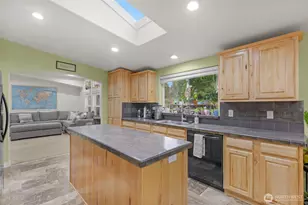 18024 40th Ave NW, Stanwood, WA 98292 - Photo 4