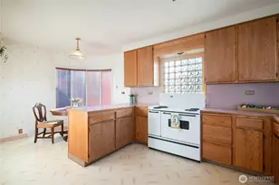 2665 Ocean Beach Hwy, Longview, WA 98632 - Photo 10