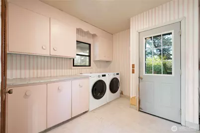 2665 Ocean Beach Highway, Longview, WA 98632 - Photo 14