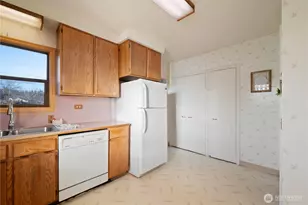 2665 Ocean Beach Hwy, Longview, WA 98632 - Photo 12