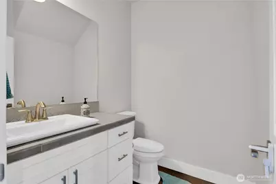 423 205th Street SW #B, Lynnwood, WA 98036 - Photo 32