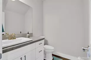 423 205th St SW, Lynnwood, WA 98036 - Photo 32