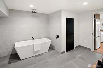 3856 Cascadia Avenue S, Seattle, WA 98118 - Photo 32