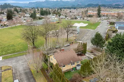 1730 Hillcrest Avenue, Enumclaw, WA 98022 - Photo 32