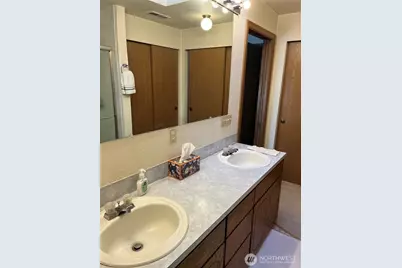 9216 70th Street SW, Lakewood, WA 98498 - Photo 4