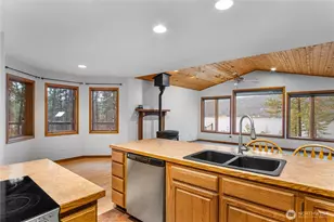 2378 Eagle River Way, Kettle Falls, WA 99141 - Photo 6