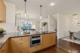 10590 NE 12th St, Bellevue, WA 98004 - Photo 28