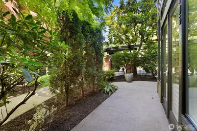 10590 NE 12th Street #106, Bellevue, WA 98004 - Photo 32