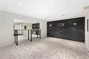 10590 NE 12th St, Bellevue, WA 98004 - Photo 24