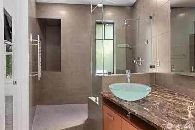 10590 NE 12th Street #106, Bellevue, WA 98004 - Photo 8