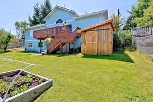 1273 SE Camano Dr, Camano Island, WA 98282 - Photo 28