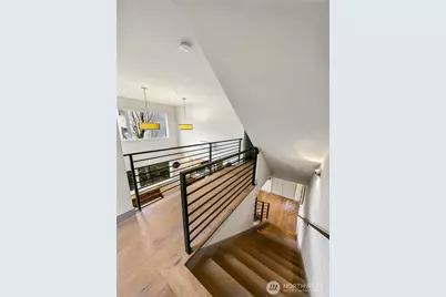 4329 Woodland Park Avenue N, Seattle, WA 98103 - Photo 12
