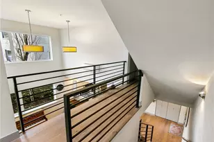 4329 Woodland Park Ave N, Seattle, WA 98103 - Photo 12