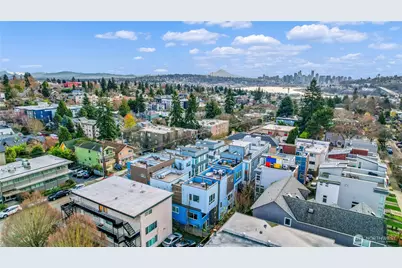 4329 Woodland Park Avenue N, Seattle, WA 98103 - Photo 30