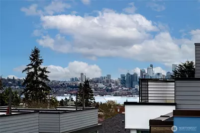 4329 Woodland Park Avenue N, Seattle, WA 98103 - Photo 24