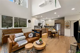 4329 Woodland Park Ave N, Seattle, WA 98103 - Photo 8