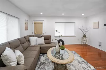 7660 S 126th Street, Seattle, WA 98178 - Photo 6