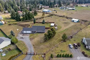 16911 Flume Rd SE, Yelm, WA 98597 - Photo 2
