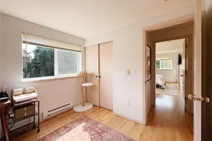 12050 15th Ave NE, Seattle, WA 98125 - Photo 10