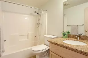 12050 15th Ave NE, Seattle, WA 98125 - Photo 12