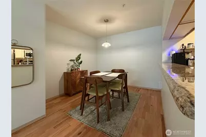 12050 15th Avenue NE #301, Seattle, WA 98125 - Photo 6