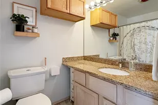 12050 15th Ave NE, Seattle, WA 98125 - Photo 8