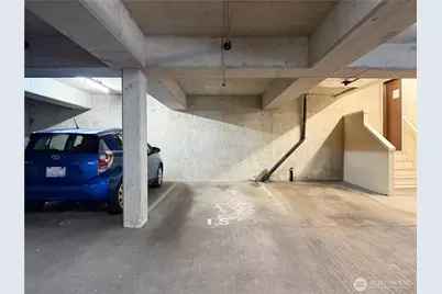 12050 15th Avenue NE #301, Seattle, WA 98125 - Photo 16