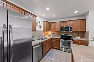 1411 Evergreen Park Dr SW, Olympia, WA 98502 - Photo 8