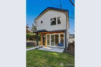 11217 NE 95th Street #B, Kirkland, WA 98033 - Photo 2