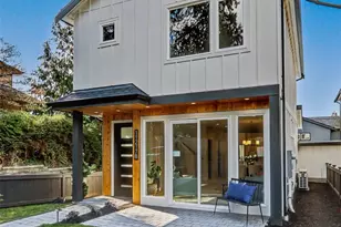 11217 NE 95th St, Kirkland, WA 98033 - Photo 2