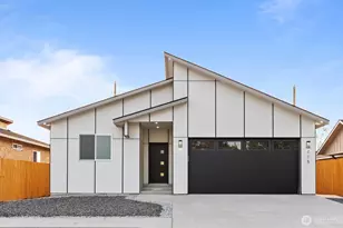 715 Buttercup St, Soap Lake, WA 98851 - Photo 1