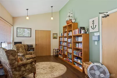 6680 NE Aquarius Lane, Bremerton, WA 98311 - Photo 36