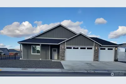 907 NE 5th Avenue, Ephrata, WA 98823 - Photo 1