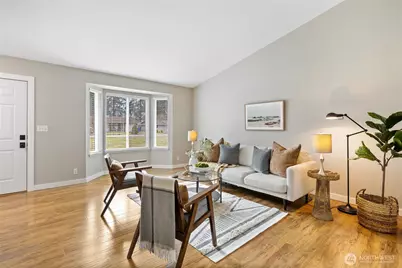 211 105th Street SE, Everett, WA 98208 - Photo 2