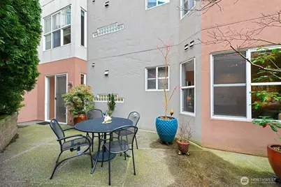 3900 2nd Avenue NE #207, Seattle, WA 98105 - Photo 20