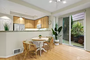 3900 2nd Ave NE, Seattle, WA 98105 - Photo 16