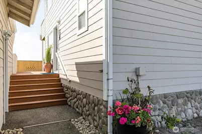 2507 W Beach Road, Oak Harbor, WA 98277 - Photo 34
