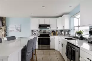 2507 W Beach Rd, Oak Harbor, WA 98277 - Photo 10