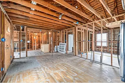 9017 14th Avenue S, Seattle, WA 98108 - Photo 8