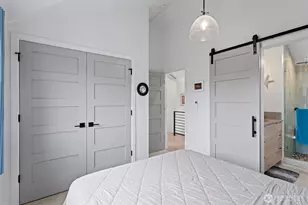 3013 61st Ave SW, Seattle, WA 98116 - Photo 10