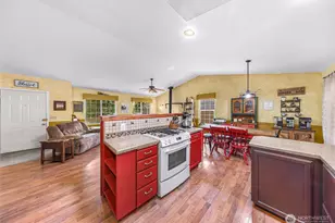 793 Summerset Way, Sedro Woolley, WA 98284 - Photo 6