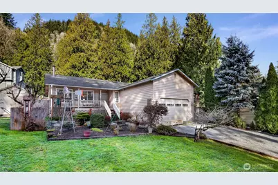 793 Summerset Way, Sedro Woolley, WA 98284 - Photo 1